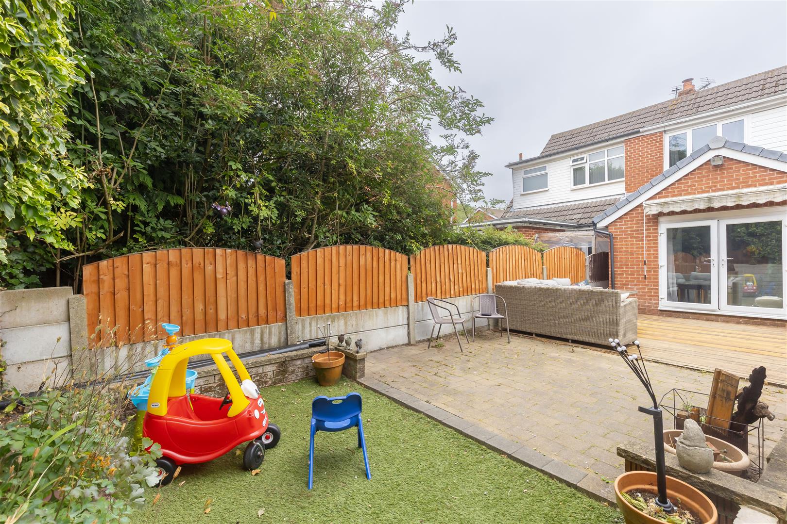3 bed property in Furness Close, Chorley